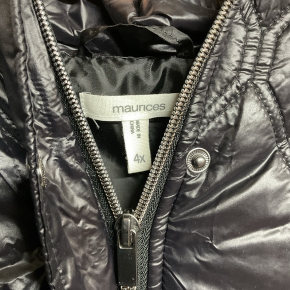 Maurices women’s Shiny Black Quilted Vest - Picture 2 of 4